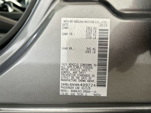 Used 2024 Nissan Altima 2.5 SV image 41