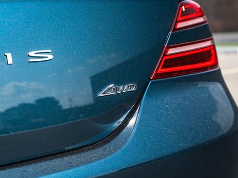 Used 2023 Genesis G70 2.0T AWD/4WD image 16