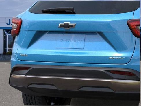 New 2026 Chevrolet Trax ACTIV w/ Sunroof Package image 14