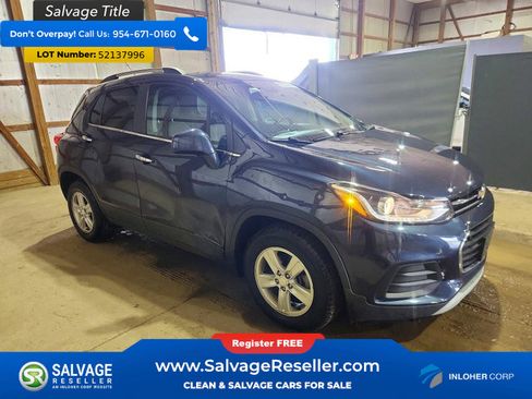 Used 2019 Chevrolet Trax LT w/ LT Convenience Package FWD image 5