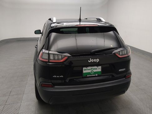Used 2019 Jeep Cherokee Latitude Plus AWD/4WD image 6