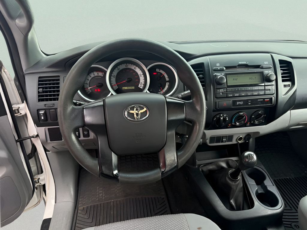 Used 2012 Toyota Tacoma 4x4 Regular Cab image 14