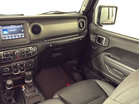 Used 2023 Jeep Wrangler Willys w/ Cold Weather Group image 12