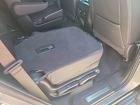 Used 2025 Chevrolet Tahoe Premier w/ Sun And Tow Package AWD/4WD image 48