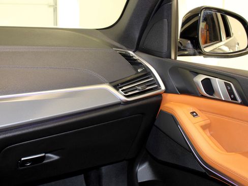 Used 2019 BMW X5 xDrive40i w/ Convenience Package image 59