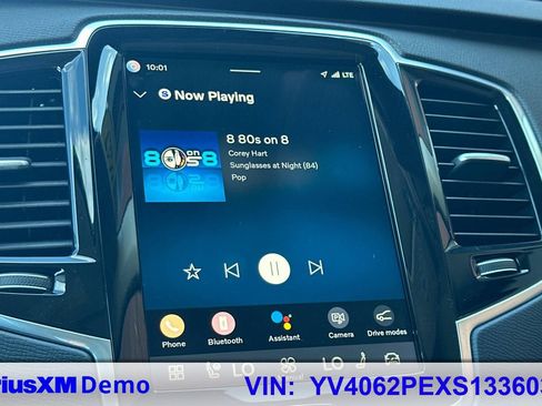 Certified 2025 Volvo XC90 B6 Plus AWD/4WD image 30