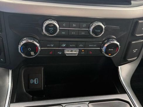 Used 2022 Ford F150 XLT w/ Equipment Group 302A High AWD/4WD image 18