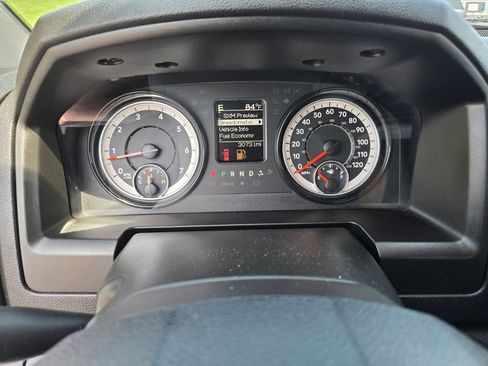 Used 2024 RAM 1500 Classic SLT AWD/4WD image 34