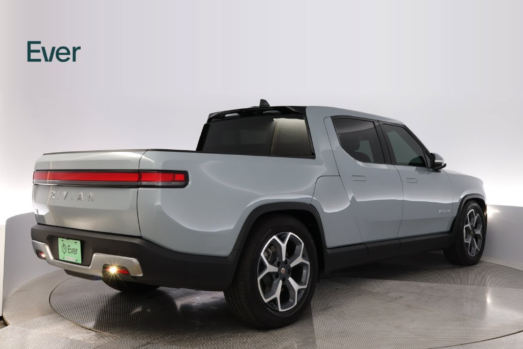 Used 2023 Rivian R1T Adventure Dual AWD/4WD image 3