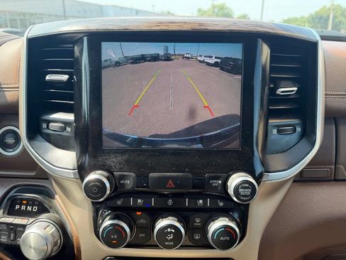 Used 2019 RAM 1500 Laramie AWD/4WD image 33
