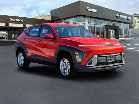 New 2025 Hyundai Kona SE image 11