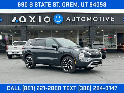 Used 2025 Mitsubishi Outlander SE AWD/4WD image 1