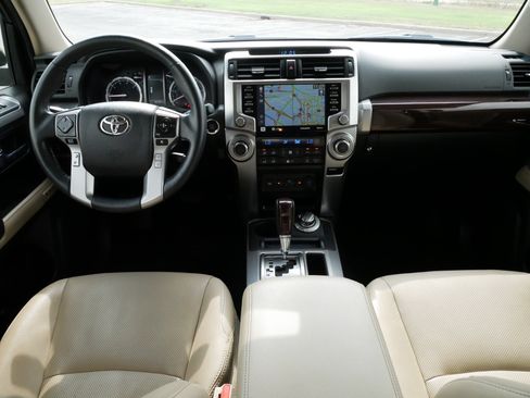 Used 2021 Toyota 4Runner Limited AWD/4WD image 10