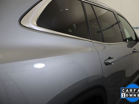 Used 2025 Buick Enclave Preferred FWD image 7