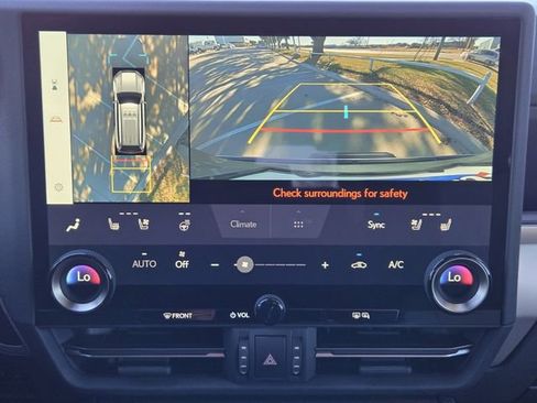 Used 2025 Lexus GX 550 image 19