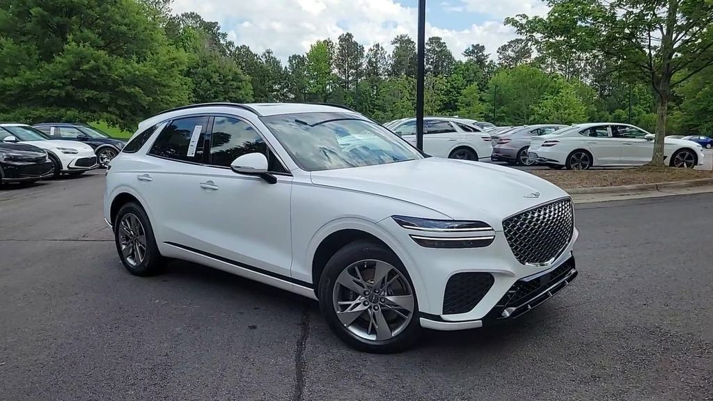 Used 2024 Genesis GV70 3.5T Sport AWD/4WD image 2