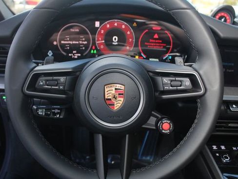 New 2026 Porsche 911 Carrera image 17