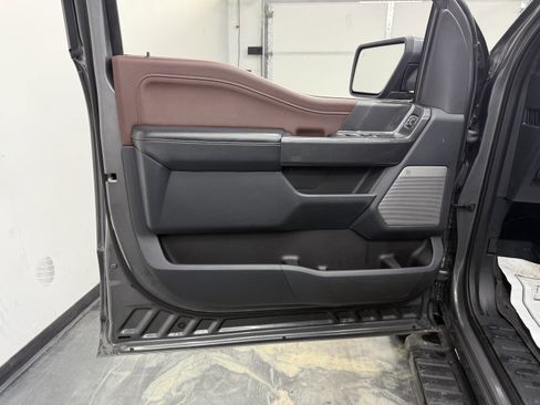 Used 2022 Ford F150 Lariat w/ Equipment Group 502A High image 10