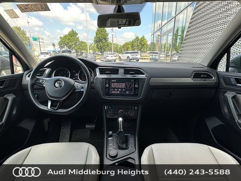 Used 2019 Volkswagen Tiguan SE w/ Panoramic Sunroof Package AWD/4WD image 23