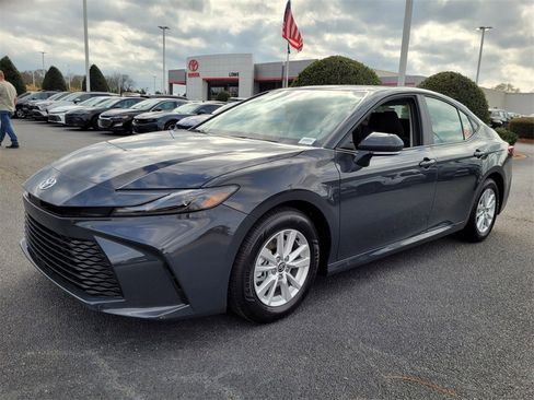 Certified 2026 Toyota Camry LE image 3