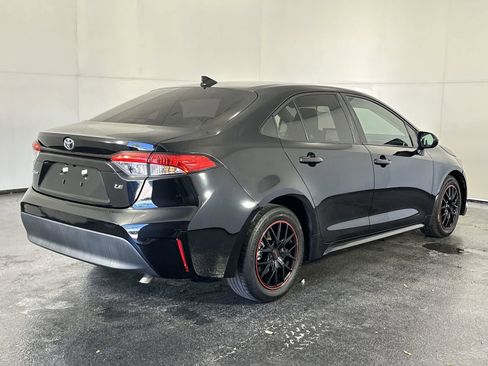 Used 2023 Toyota Corolla LE image 11