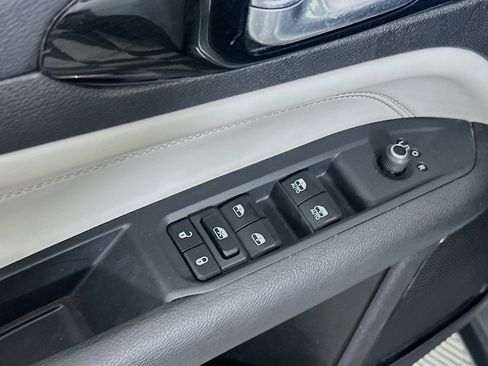 Used 2025 Jeep Compass Limited AWD/4WD image 15