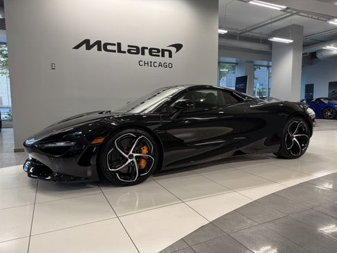 New 2026 McLaren 750S Spider image 1