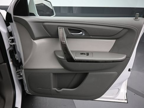 Used 2017 GMC Acadia Limited SLT AWD/4WD image 40