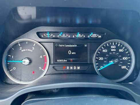 Used 2022 Ford F250 XLT w/ XLT Premium Package AWD/4WD image 12