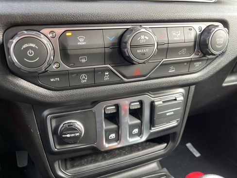 New 2026 Jeep Wrangler Sport AWD/4WD image 33