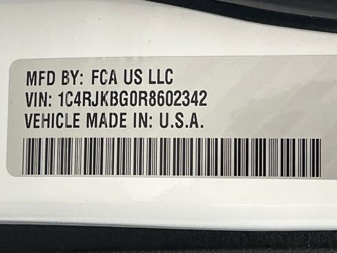 Used 2024 Jeep Grand Cherokee L Limited w/ Luxury Tech Group II image 86