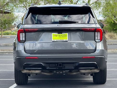 Used 2025 Ford Explorer ST-Line AWD/4WD image 11