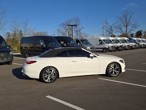 Used 2025 Mercedes-Benz CLE 300 4MATIC Cabriolet image 11