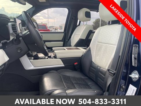 Used 2022 Toyota Tundra Capstone AWD/4WD image 31