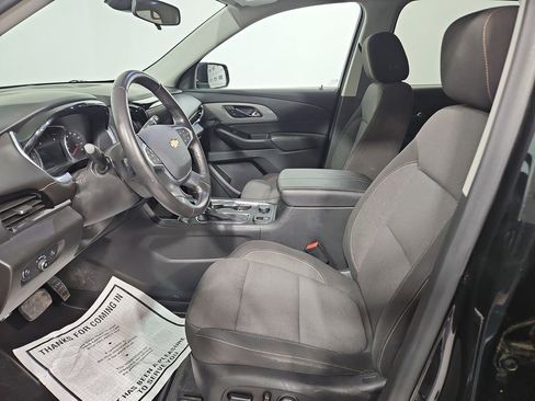 Used 2020 Chevrolet Traverse LT w/ Driver Confidence II Package image 10