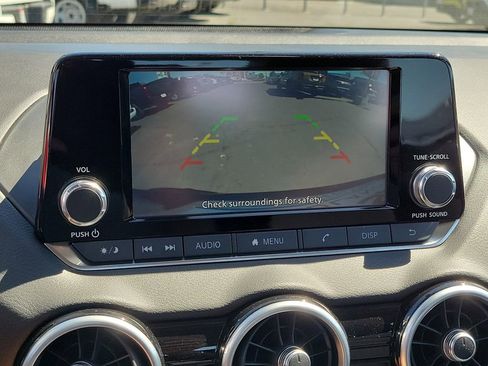 Used 2025 Nissan Sentra S image 11