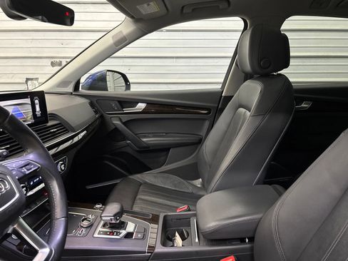 Used 2019 Audi Q5 2.0T Premium Plus w/ Premium Plus Package AWD/4WD image 23