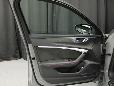 Used 2021 Audi RS 6 image 23