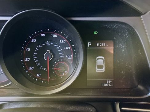 Used 2022 Hyundai Elantra SEL image 14