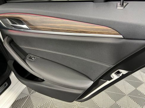 Used 2022 BMW 530i 530i w/ Convenience Package image 31