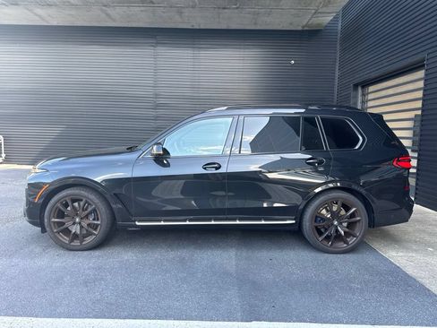 Used 2023 BMW X7 xDrive40i w/ Executive Package AWD/4WD image 2