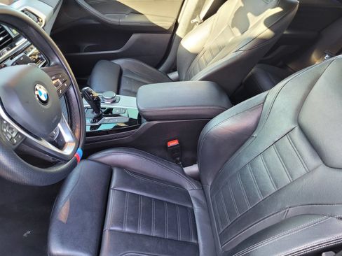 Used 2019 BMW X4 xDrive30i w/ Executive Package AWD/4WD image 12
