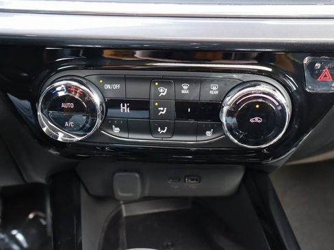 New 2026 Chevrolet Trax ACTIV w/ Sunroof Package image 12