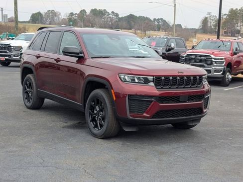 New 2026 Jeep Grand Cherokee 4WD image 2