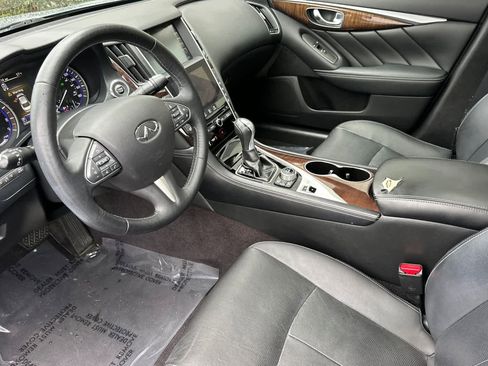 Used 2014 INFINITI Q50 Premium w/ Deluxe Technology Package image 11