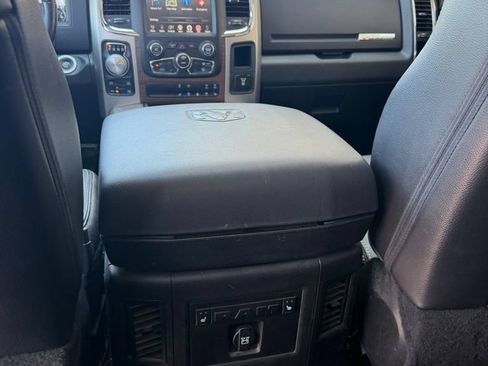 Used 2017 RAM 1500 Laramie w/ Convenience Group AWD/4WD image 17