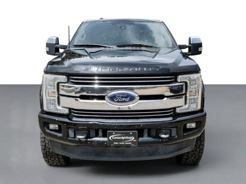 Used 2017 Ford F250 Lariat w/ Lariat Ultimate Package AWD/4WD image 48
