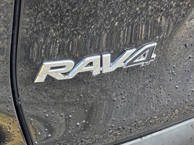 Used 2023 Toyota RAV4 XLE w/ Convenience Package FWD image 30