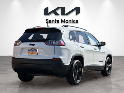 Used 2019 Jeep Cherokee Latitude Plus FWD image 6