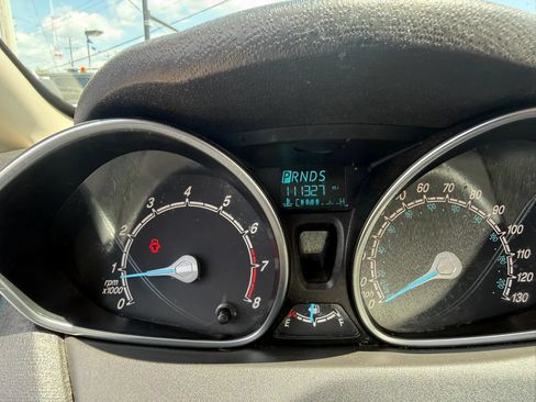 Used 2018 Ford Fiesta SE FWD image 25